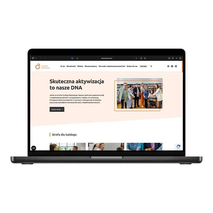 Strona internetowa Fundacji Aktywizacja na ekranie laptopa